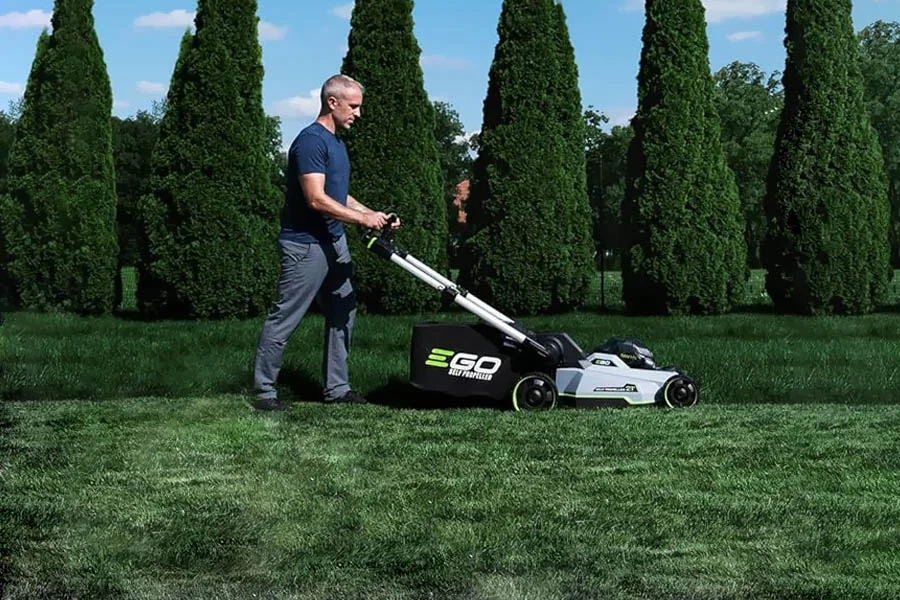 cordless black and decker lawn mower